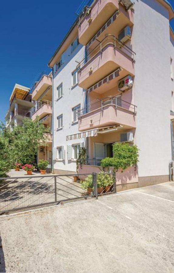 Apartment Zeleni ドラマリ エクステリア 写真